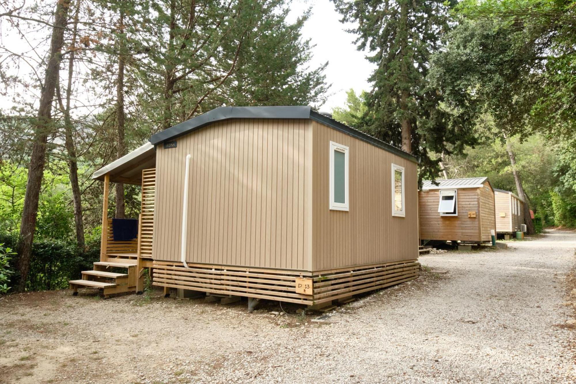 Camping De La Vallee Heureuse Orgon Eksteriør billede
